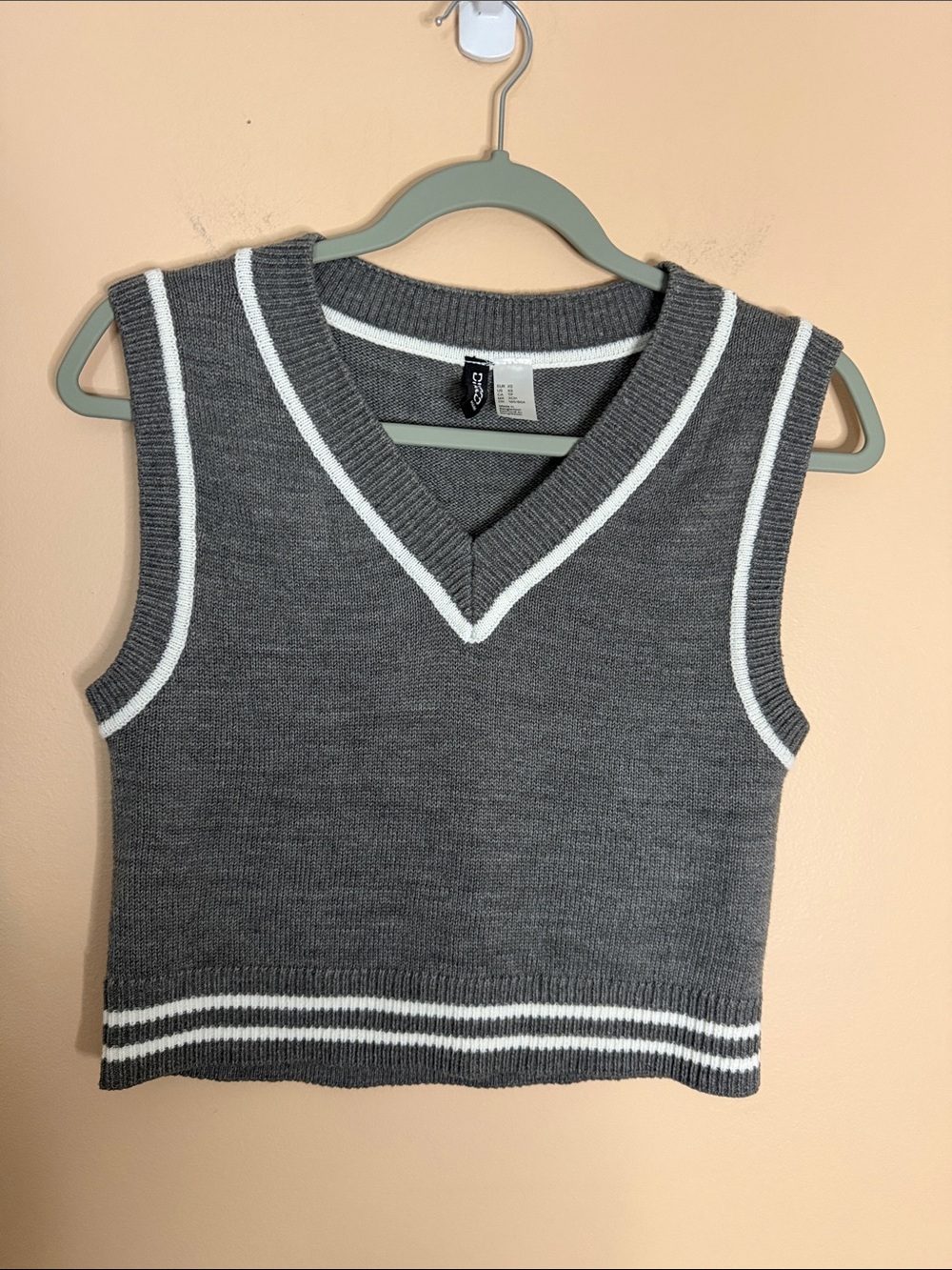 H&M Gray V-Neck Knit Sweater Vest with White Trim